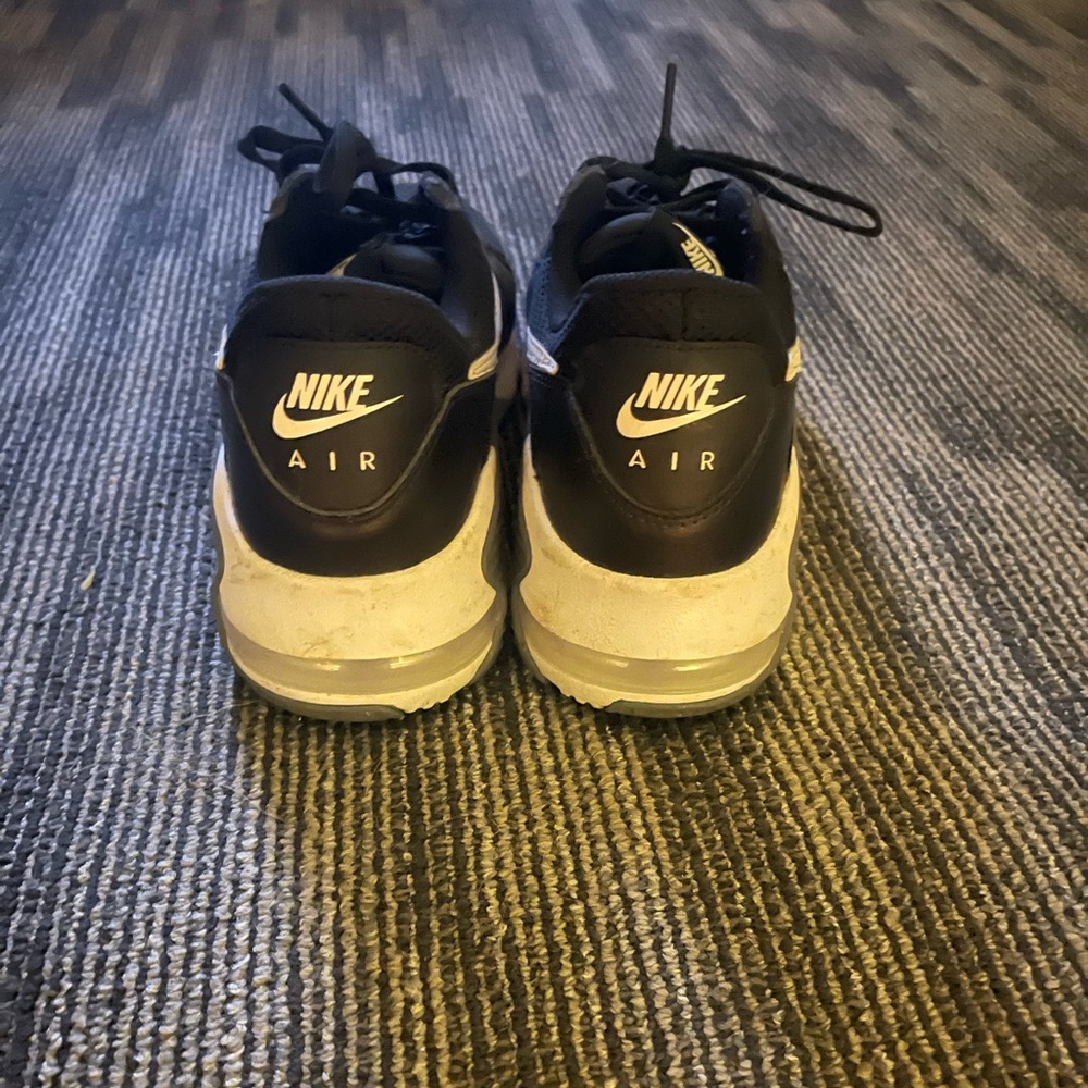 I have a pair of Nike air max sneakers for sale they have been worn twice!!
